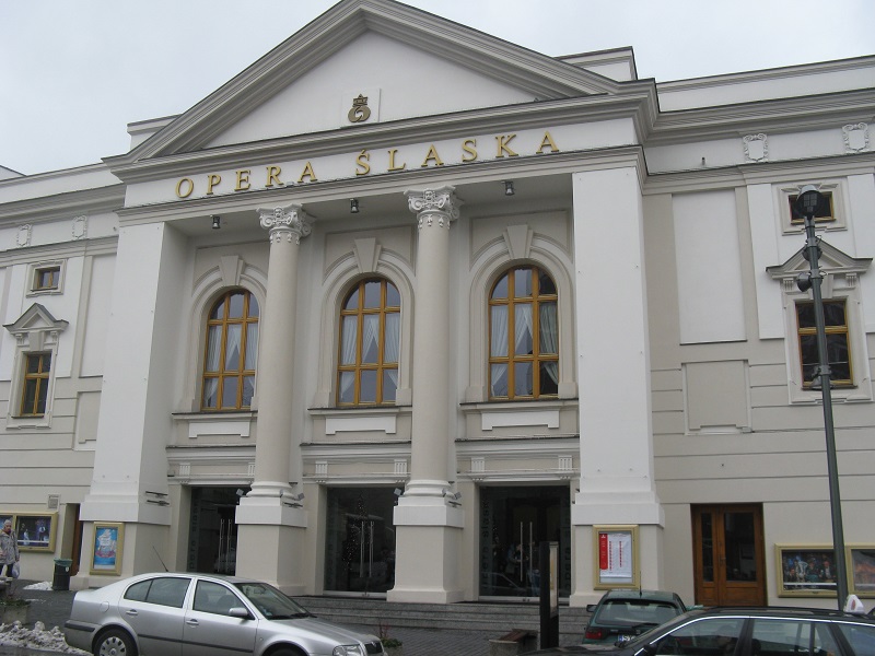 Uczniowie SP1 w Operze Śląskiej