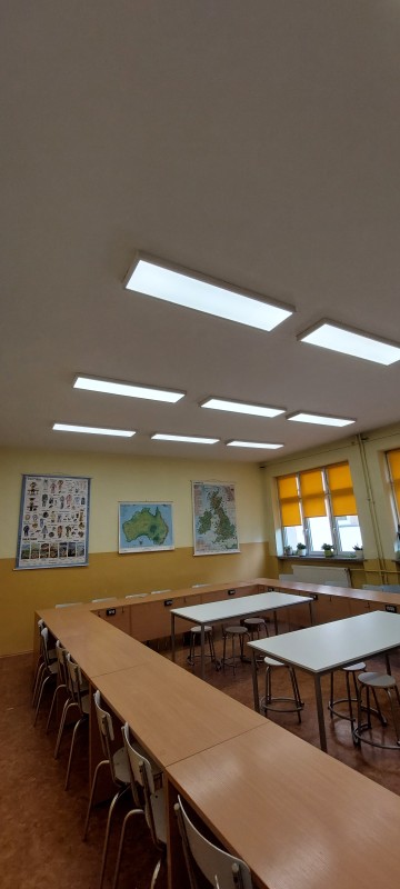 Modernizacja instalacji oświetlenia na energooszczędne w SP 2