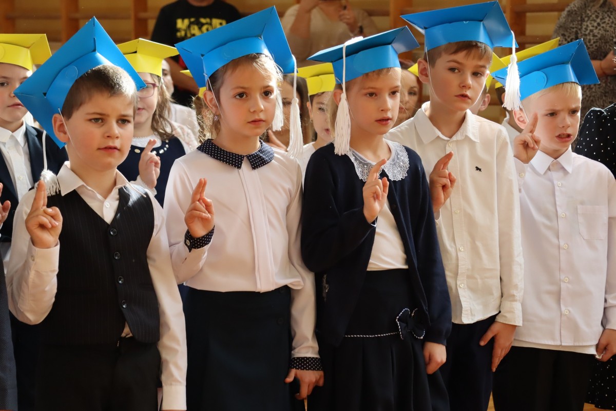 2023 - Pasowanie na pierwszoklasistę w Szkole Podstawowej nr 1 w Lędzinach