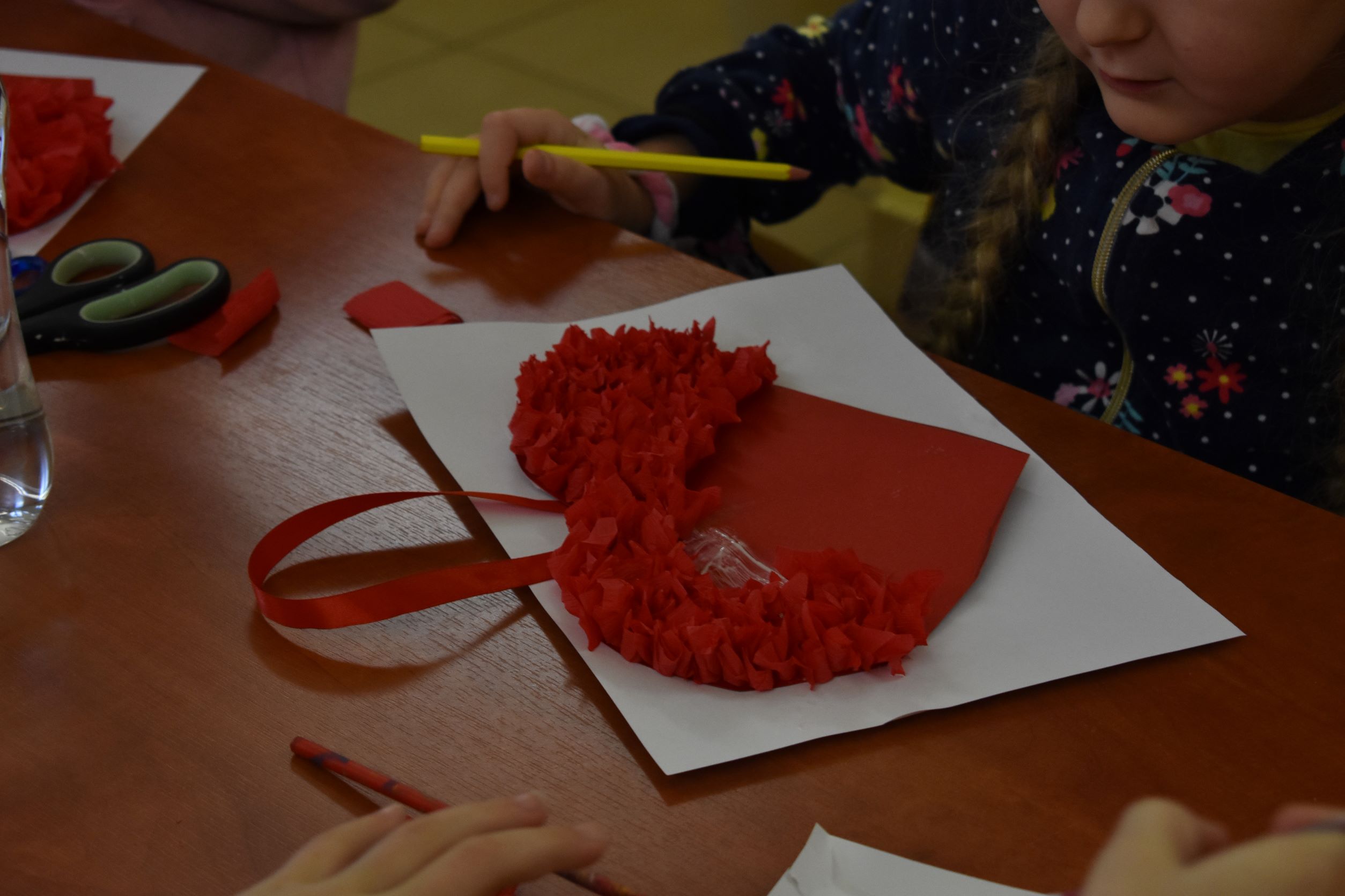 Gotowa praca - czerwone serce z papieru