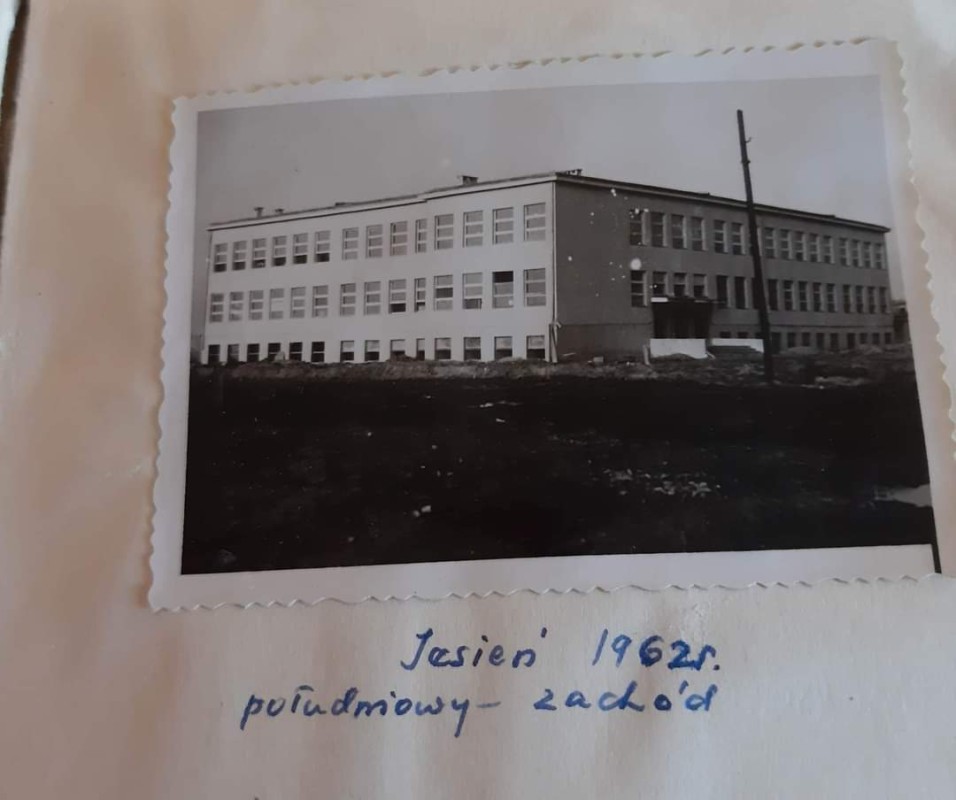 archiwalne zdjęcia szkoły sp 3 w Lędzinach